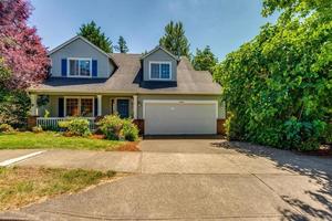 photo 1 of 14942 SE Stanhope Rd, Clackamas, OR 97015