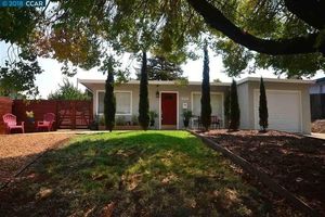 photo 1 of 777 Sunnyview Dr, Pinole, CA 94564