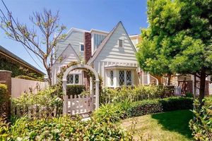 photo 1 of 7714 Ivanhoe Ave, La Jolla, CA 92037