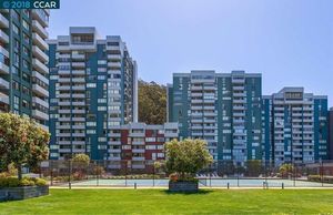 photo 1 of 555 Pierce St Apt 926, Albany, CA 94706
