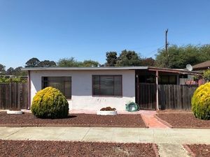 photo 1 of 3129 Groom Dr, Richmond, CA 94806