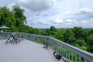 photo 1 of 352 Mooreland Rd, Kensington, CT 06037