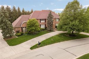 photo 1 of 10518 Tremont Ln, Fishers, IN 46037