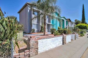 photo 1 of 880 Palm Cir, Tracy, CA 95376