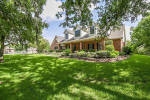 photo 1 of 2019 Huntington Ln, Richmond, TX 77406