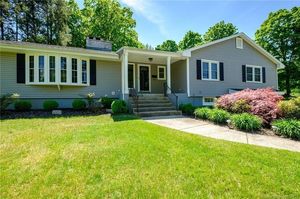 photo 1 of 33 York Rd, New Britain, CT 06052