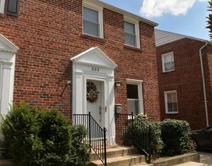photo 1 of 303 S Courthouse Rd, Arlington, VA 22204