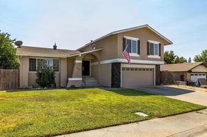 photo 1 of 8252 Blue Oak Way, Citrus Heights, CA 95610