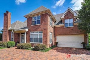 photo 1 of 1024 Hickory Dr, Western Springs, IL 60558