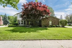 photo 1 of 996 Springfield Ct, Northville, MI 48167