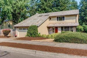 photo 1 of 10217 SW Susquehanna Dr, Tualatin, OR 97062