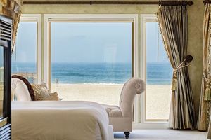 photo 1 of 101 Ocean Dr, Oxnard, CA 93035