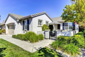 photo 1 of 9267 Lamprey Dr, Elk Grove, CA 95624
