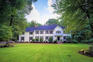 photo 1 of 3 Lucinda Pl, Westford, MA 01886