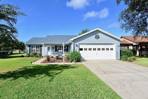 photo 1 of 522 Del Mar Dr, Lady Lake, FL 32159