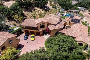 photo 1 of 525 Rimrock Rd, Thousand Oaks, CA 91361