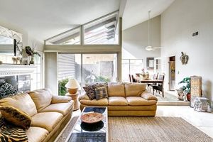 photo 1 of 3963 Humboldt Dr, Huntington Beach, CA 92649
