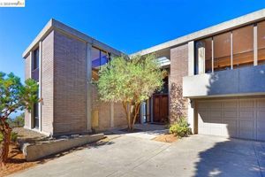 photo 1 of 8701 Don Carol Dr, El Cerrito, CA 94530