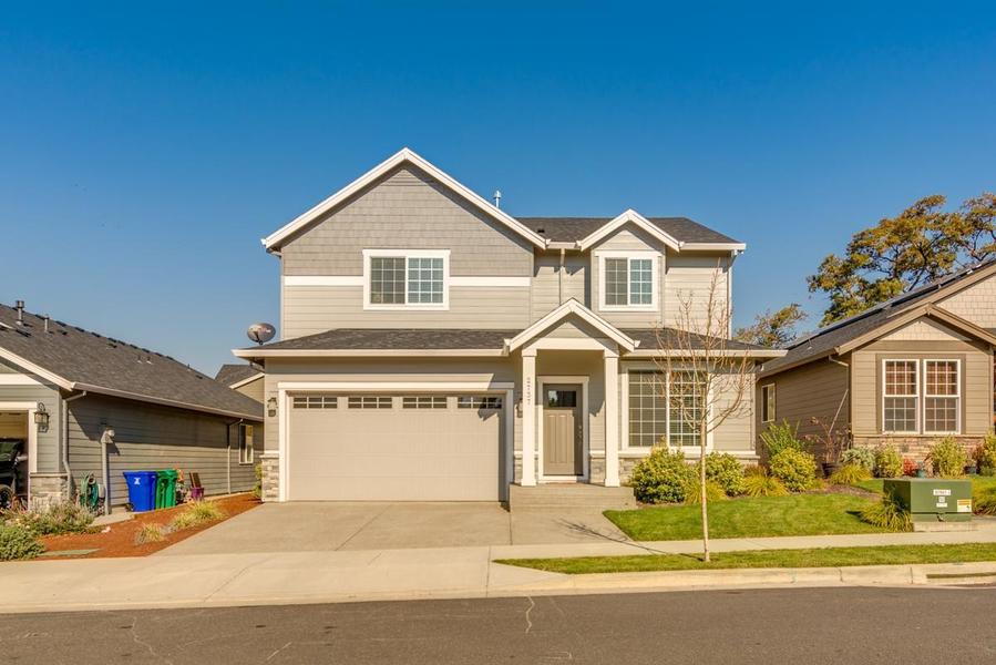 2737 SE 22nd Terrace, Gresham, OR 97080 MondoFlyers real estate flyer