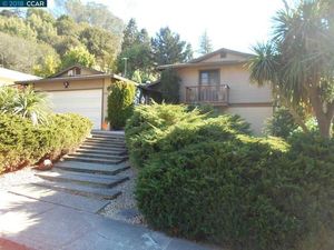 photo 1 of 2806 Wright Ave, Pinole, CA 94564