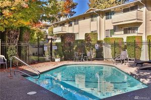 photo 1 of 1150 Sunset Blvd NE APT 302, Renton, WA 98056