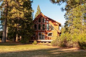 photo 1 of 635 Red River Dr, Lake Almanor, CA 96137