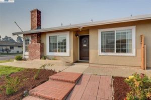 photo 1 of 30699 Chimney Ln, Union City, CA 94587
