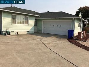 photo 1 of 2805 Oxford Ave, Richmond, CA 94806