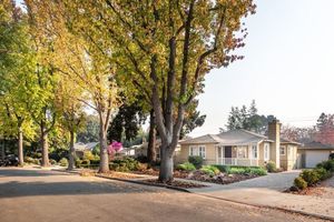 photo 1 of 1052 Menlo Oaks Dr, Menlo Park, CA 94025