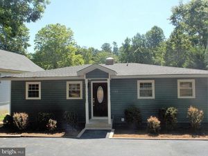 photo 1 of 102 Confederate Cir, Locust Grove, VA 22508