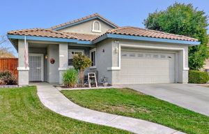 photo 1 of 1977 Hecke Dr, Woodland, CA 95776