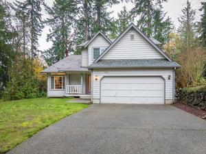 photo 1 of 3821 NE Ambleside Ln, Bremerton, WA 98311