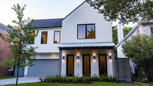 photo 1 of 4138 Villanova St, Houston, TX 77005