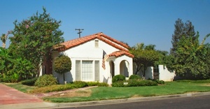 photo 1 of 285 N Mckinley Ave, Dinuba, CA 93618