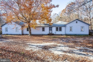 photo 1 of 5942 Stanfield Rd, Spotsylvania, VA 22551