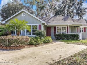 photo 1 of 2433 Bonnie Oaks Dr, Fernandina Beach, FL 32034