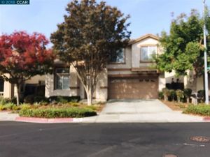 photo 1 of 230 Sierrawood Ave, Hayward, CA 94544