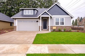photo 1 of 2068 Deer Ave, Stayton, OR 97383