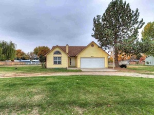 photo 1 of 2171 Haw Creek Cir, Emmett, ID 83617
