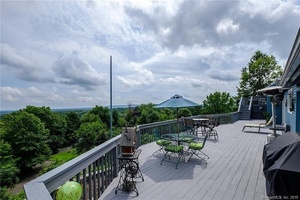 photo 1 of 352 Mooreland Rd, Berlin, CT 06037