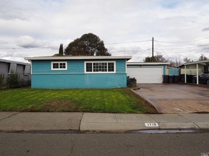 photo 1 of 1718 Kentucky St, Fairfield, CA 94533