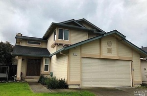 photo 1 of 613 Barrington Ct, Fairfield, CA 94534