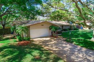 photo 1 of 14467 Oakglen Dr N, Largo, FL 33774