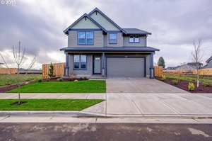 photo 1 of 1285 Daylily St, Woodburn, OR 97071