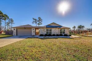 photo 1 of 113 E Tanglebriar Ct, Bastrop, TX 78602