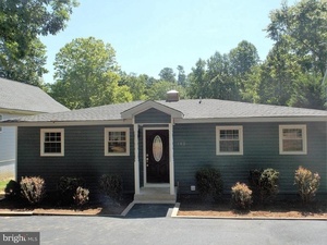 photo 1 of 102 Confederate Cir, Locust Grove, VA 22508
