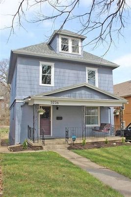 photo 1 of 3236 Roberts St, Kansas City, MO 64124