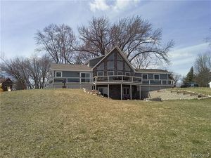 photo 1 of 8171 Grand River Rd, Brighton Township, MI 48114