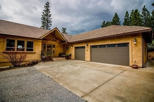 photo 1 of 5040 Bella Vista Cir, Foresthill, CA 95631
