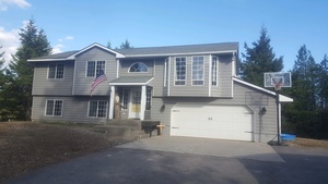 photo 1 of 34517 N Hayden Dr, Spirit Lake, ID 83869
